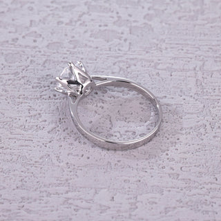 Sweet Vow • Round Cut Moissanite Promise Ring