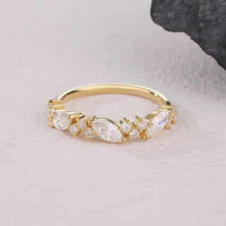 Petal Kiss • Universal Enhancer Band