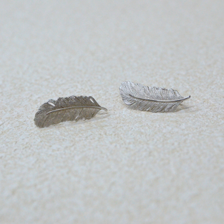 925 Italian Silver Earring Retro Feather Ear Hook with Wire Drawing